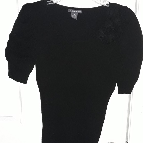 Sweater - Picture 1 of 2